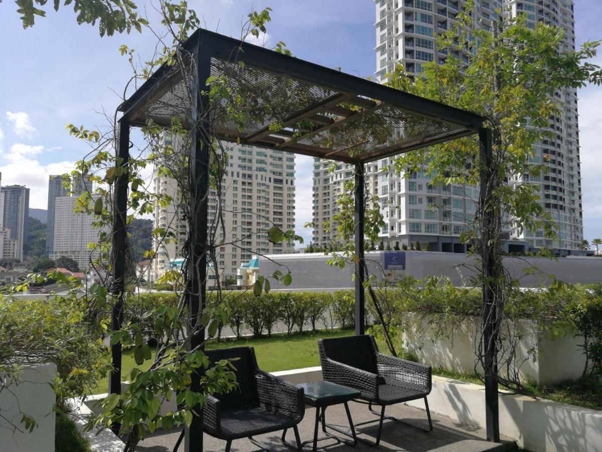 Landmark Stunning High Floor Coast View Studio #Netflix #Fast Wifi Tanjung Tokong エクステリア 写真